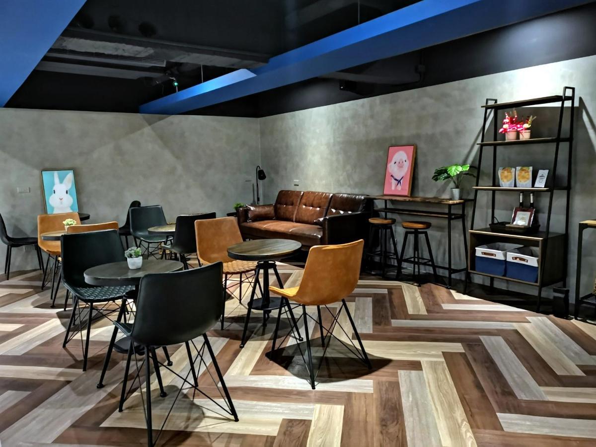 Holo Hotel Đài Nam Ngoại thất bức ảnh